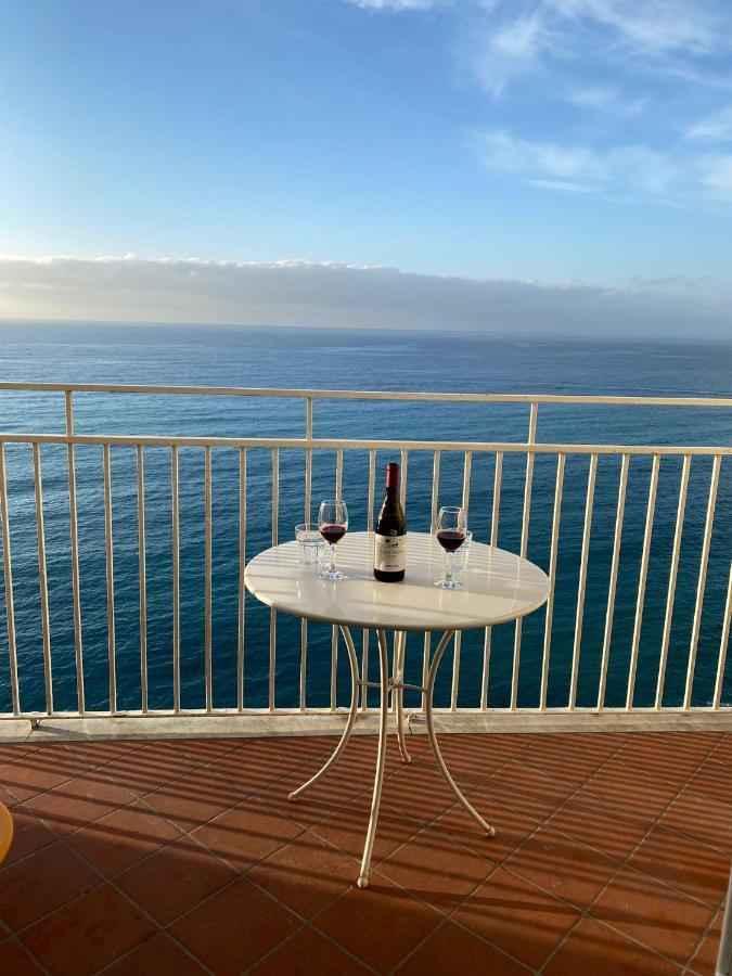 Isola Bella Sea-View Apartment トロペーア エクステリア 写真