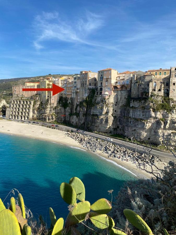 Isola Bella Sea-View Apartment トロペーア エクステリア 写真