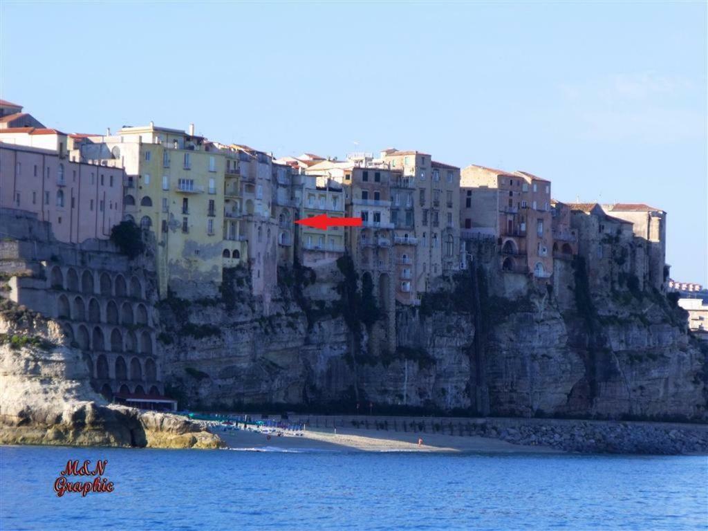 Isola Bella Sea-View Apartment トロペーア エクステリア 写真
