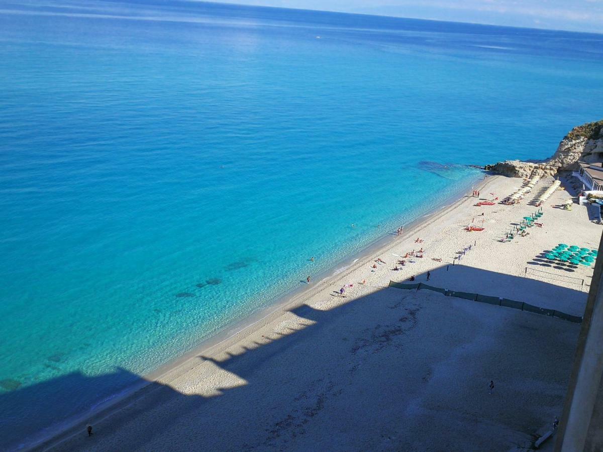 Isola Bella Sea-View Apartment トロペーア エクステリア 写真