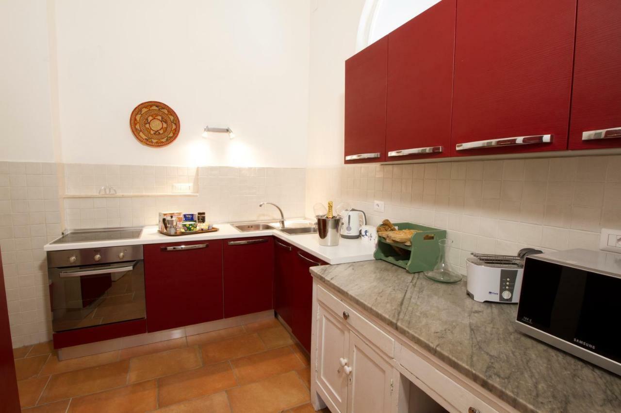 Isola Bella Sea-View Apartment トロペーア エクステリア 写真